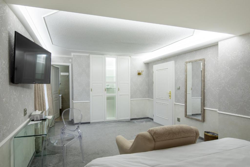 Villa Basileia Riverside - 16