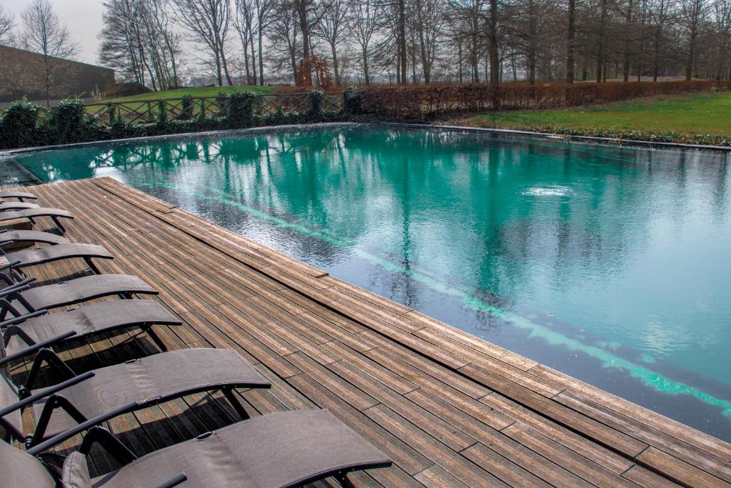 Bazén v ubytování Landhuis Hotel de Hilkensberg nebo v jeho okolí