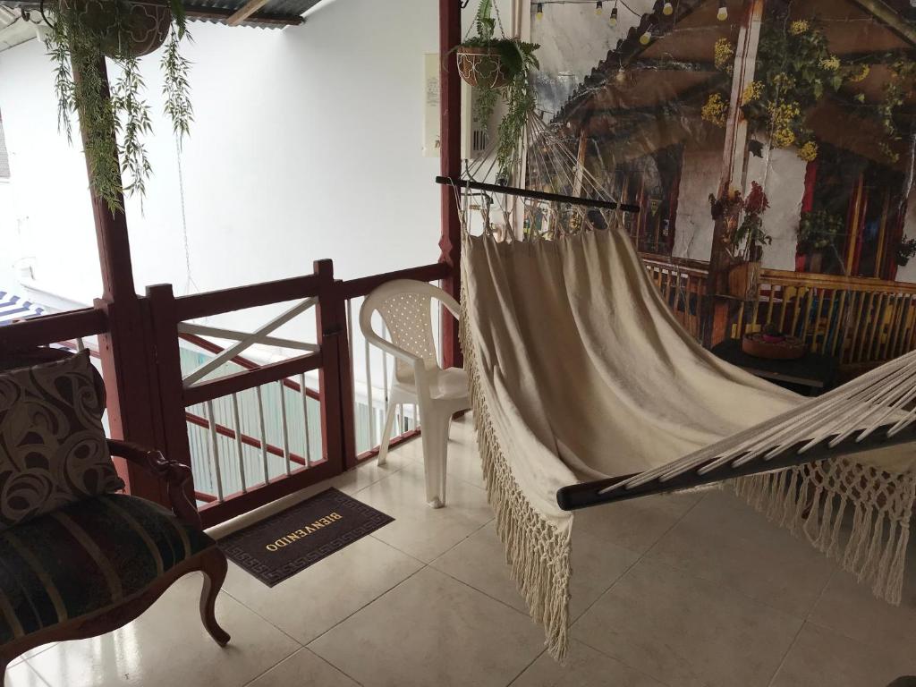 Balkón nebo terasa v ubytování Hermosa Casa en el centro de Santa Rosa de Cabal, sobre vía principal a 3 cuadras de la Plaza
