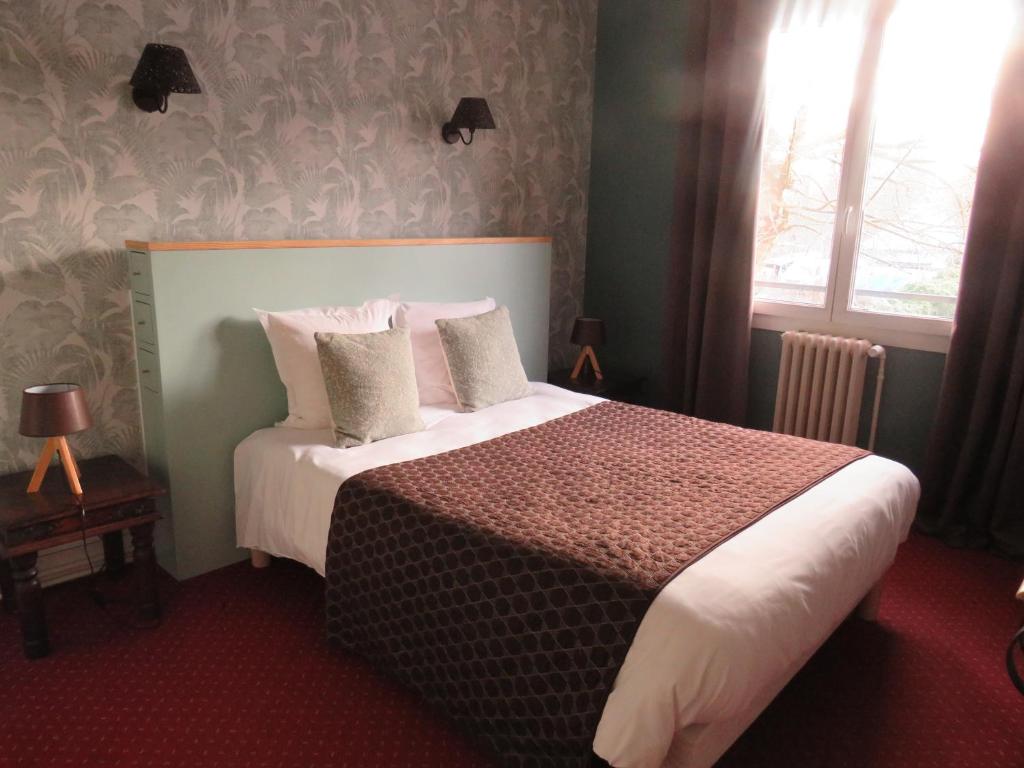 Logis Hôtel Saint Cyr - Double Room