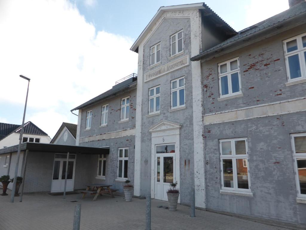 Harboøre Hotel - Housity