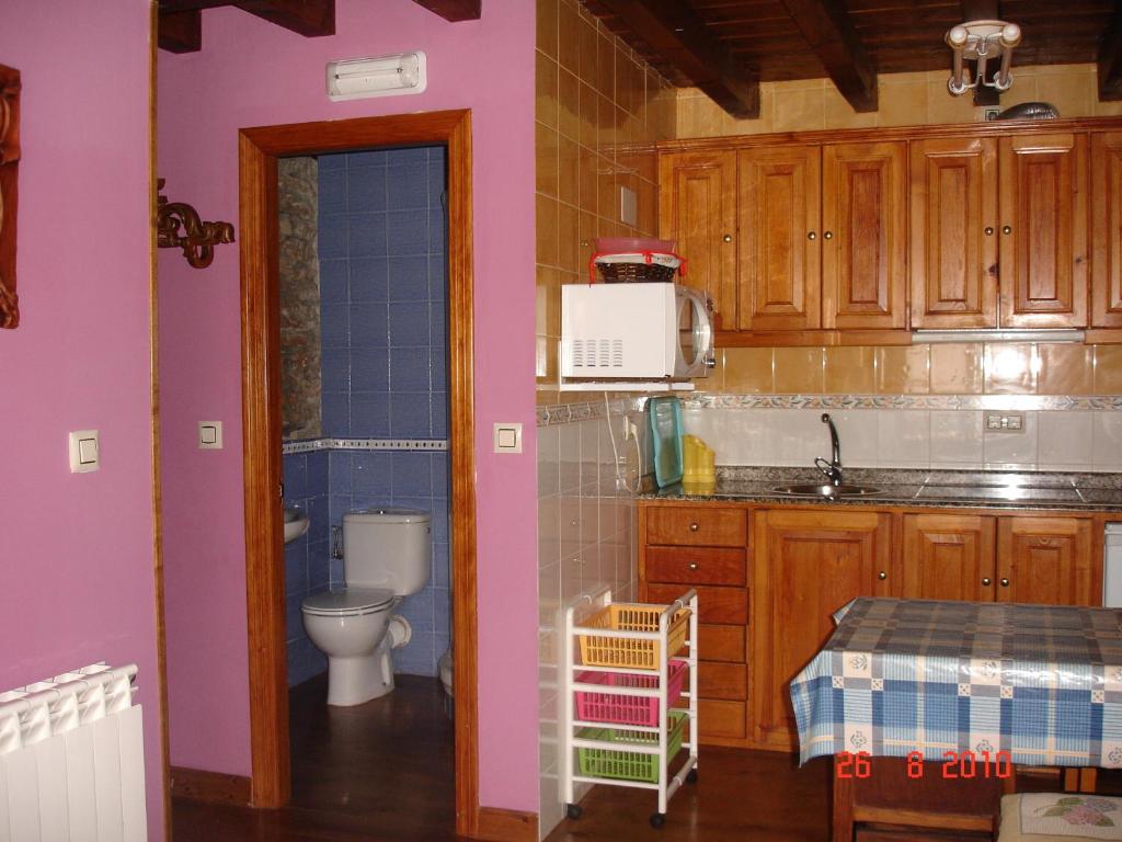 Kuchyň nebo kuchyňský kout v ubytování La Ería de Colombres