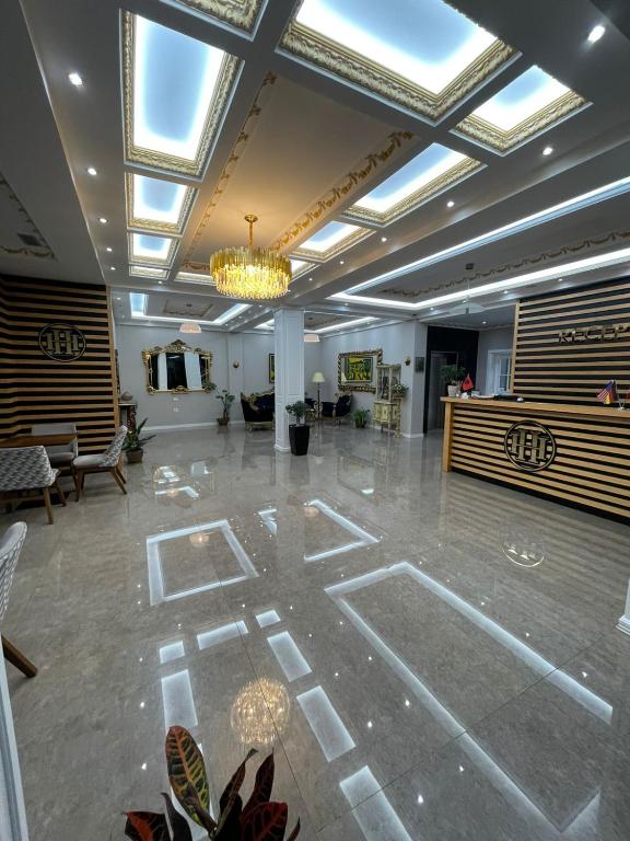 Vstupní hala nebo recepce v ubytování Hotel Holiday