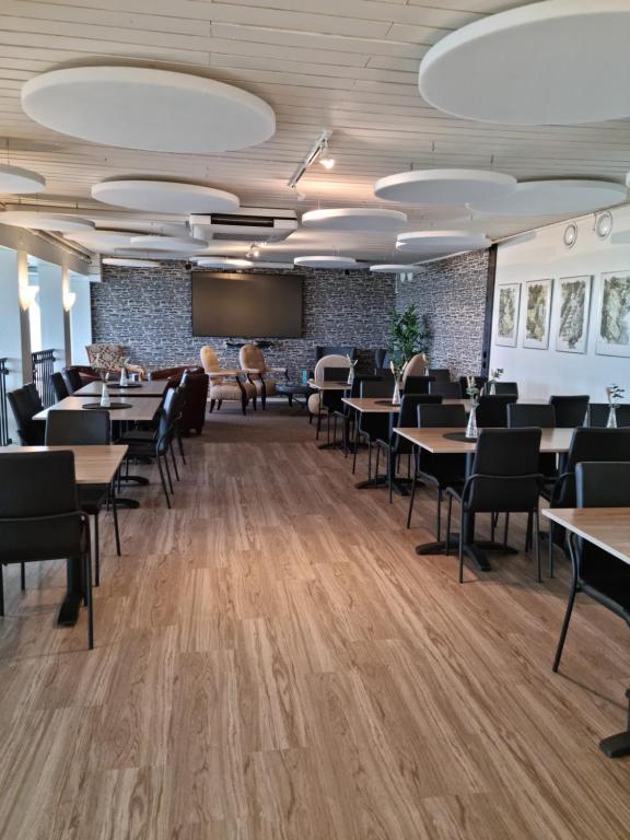 Restaurace v ubytování Hotell Stavstensgården