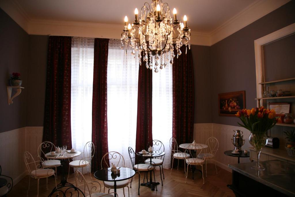 Posezení v ubytování Hotel-Maison Am Olivaer Platz
