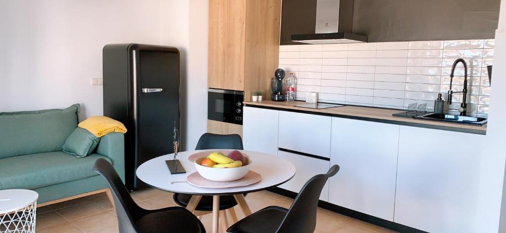 Kuchyňa alebo kuchynka v ubytovaní Home Bóveda Salobreña
