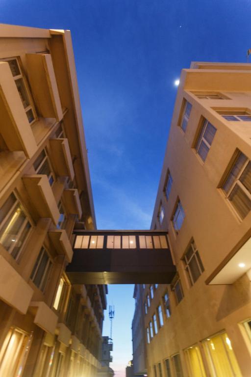 Budova, kde se hotel nachází