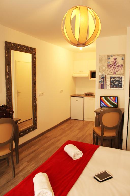 Adonis Aix en Provence - Resim 28