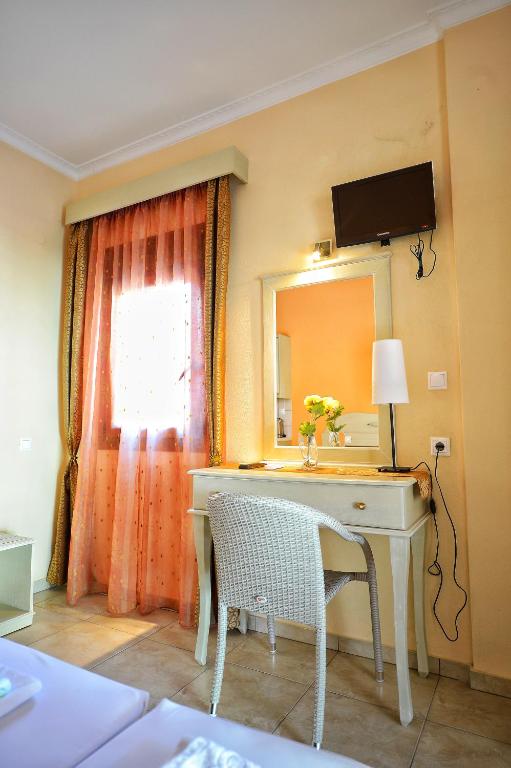 TV a/nebo společenská místnost v ubytování Artemis Rooms Leptokarya
