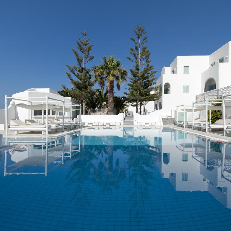 Bazén v ubytování Daedalus Hotel nebo v jeho okolí