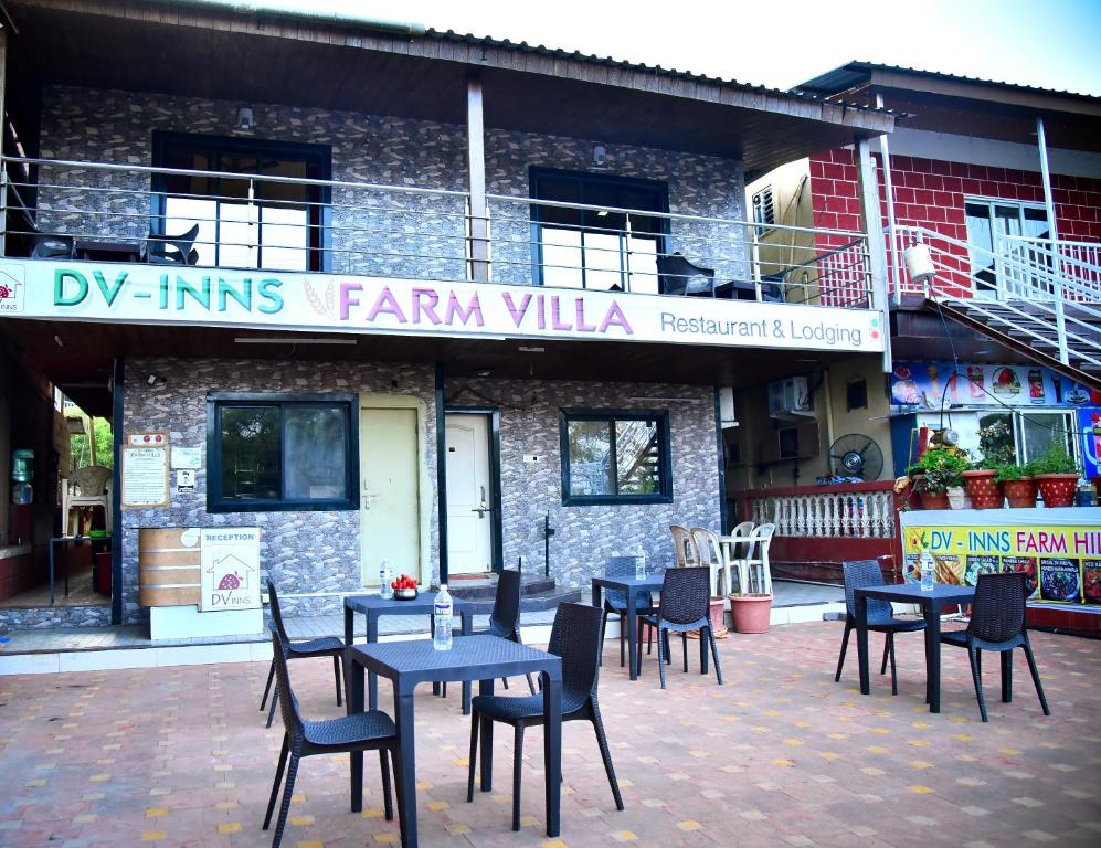 Restoran ili neka druga zalogajnica u objektu DV INNS FARMVILLA - Besides Strawberry Farms
