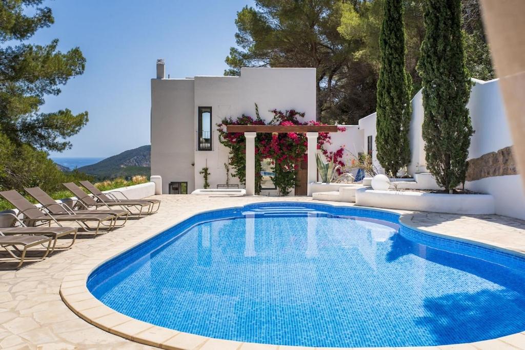 Finca Victoria EU - a lovely Ibiza villa in the hills, Ibiza ...