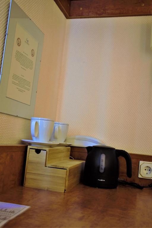 Hotel am Bahnhof - Double Room With Private Bathroom