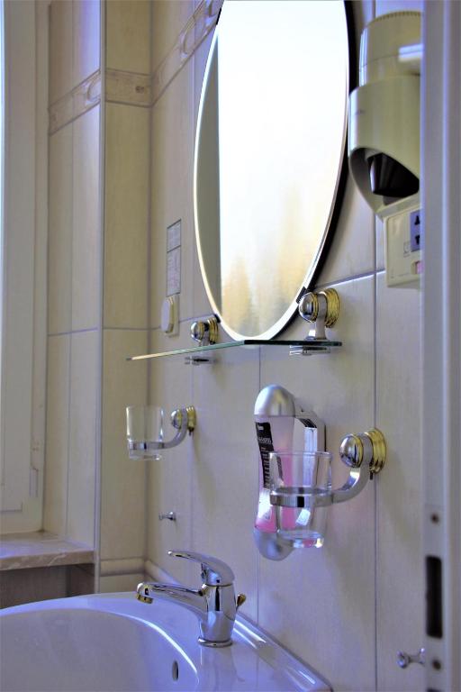 Hotel am Bahnhof - Superior Single Room