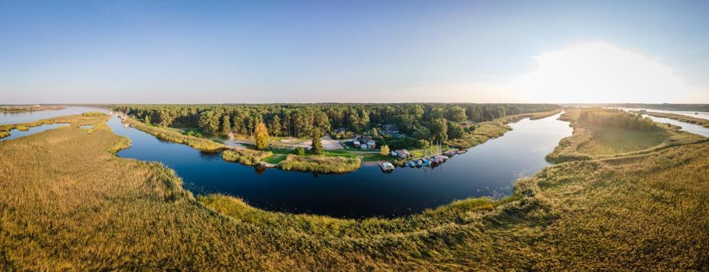 Příroda nedaleko luxury tent