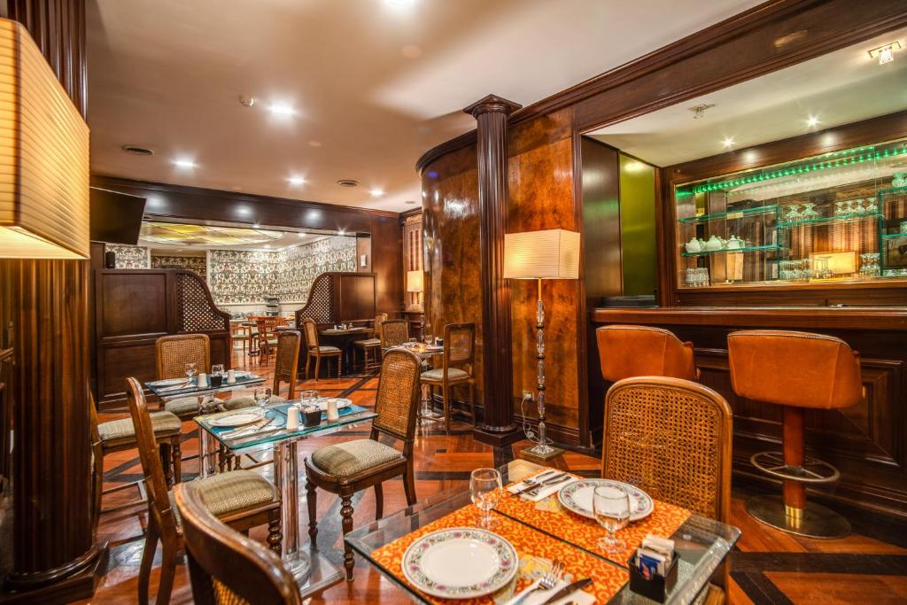 The Britannia Hotel - Resim 12