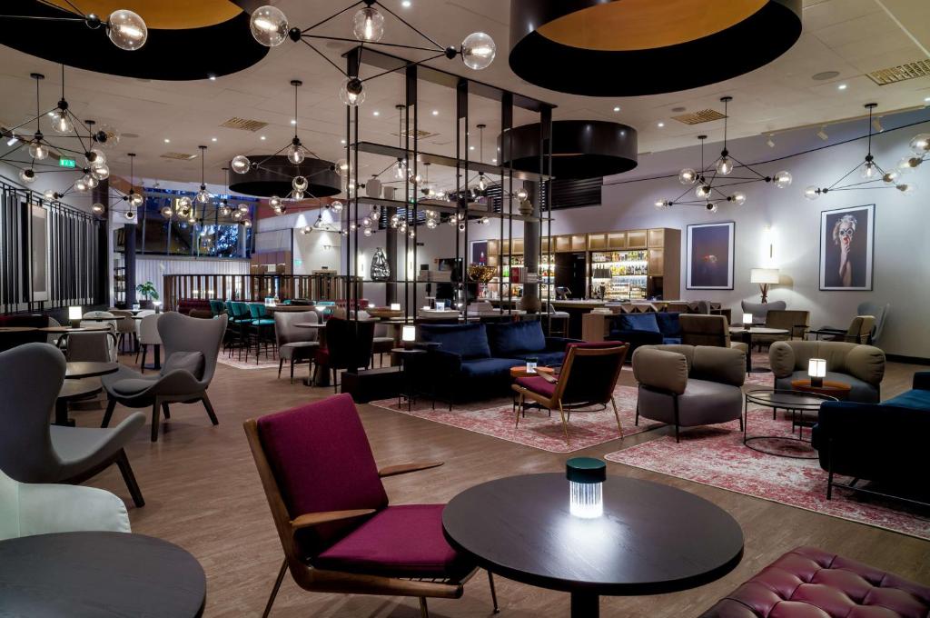 Restaurace v ubytování Radisson RED, Oslo Airport