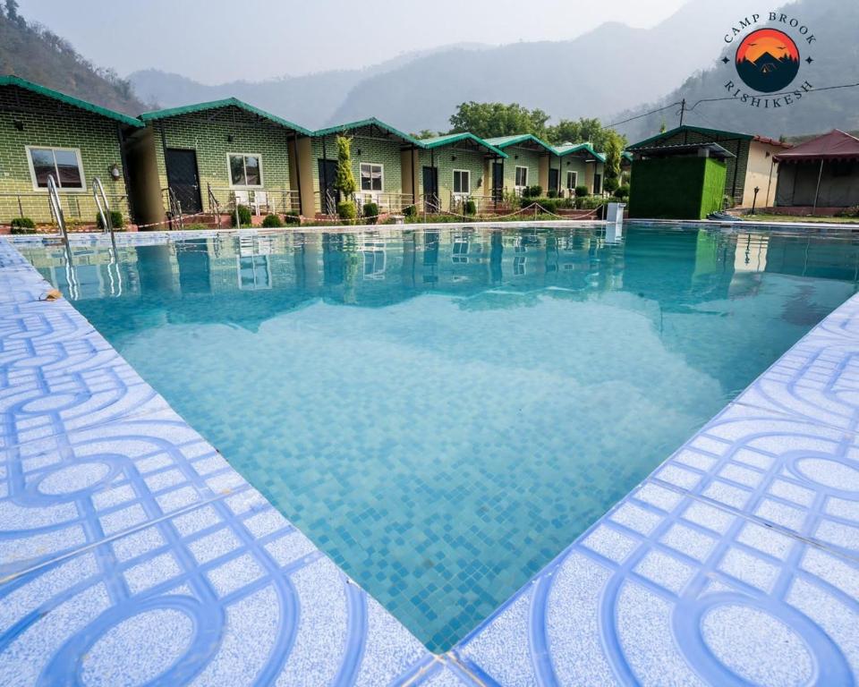 Bazén v ubytování Camp Brook - Luxury Camping in Rishikesh nebo v jeho okolí