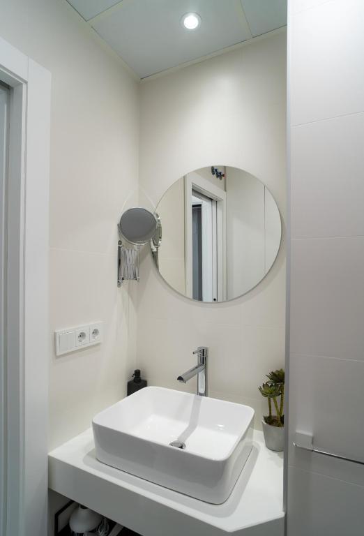 Kúpeľňa v ubytovaní AAC Málaga - Apartamento luminoso y nuevo, a 1,3km del centro de Málaga