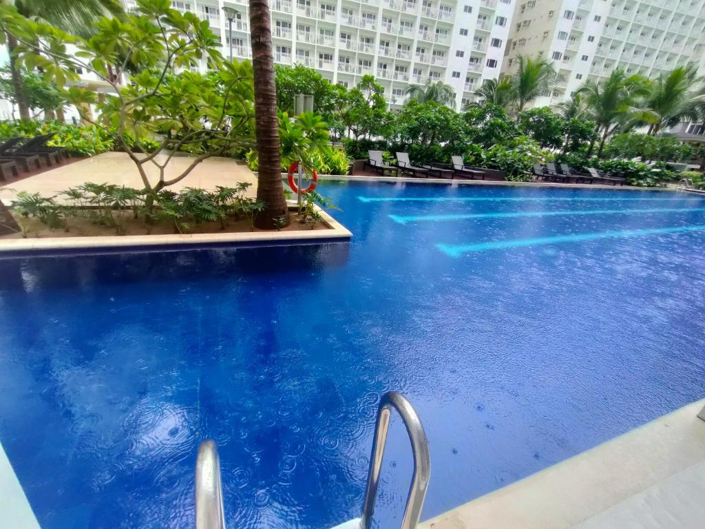 Shore Residences direct access to pool unit, Manila (updated prices 2024)