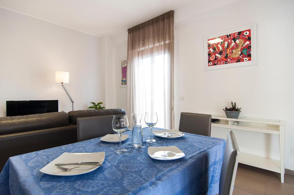 A seating area at La Terrazza su Fondi