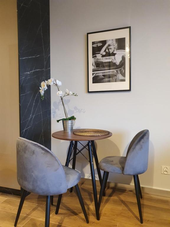 APARTAMENT W CHMURACH- 15 PIĘTRO OSIEDLE TYSIĄCLECIA- parking w hali garażowej, wielki taras z widokiem na zachód słońca - 7