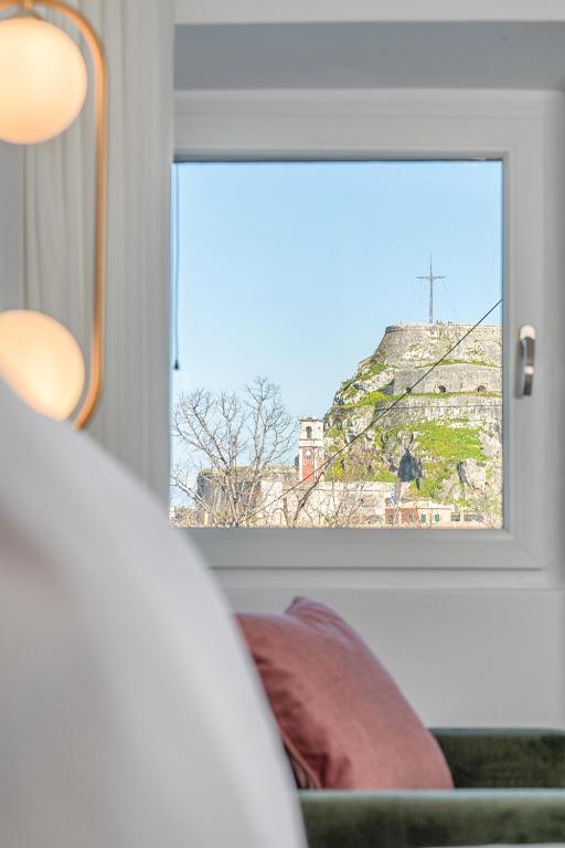 Kantoni Luxury Suites - 14