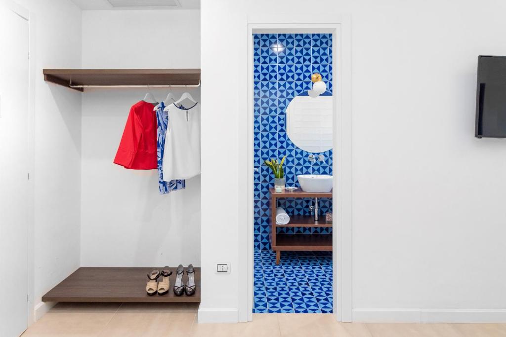 Koupelna v ubytování Mako Sorrento Suites