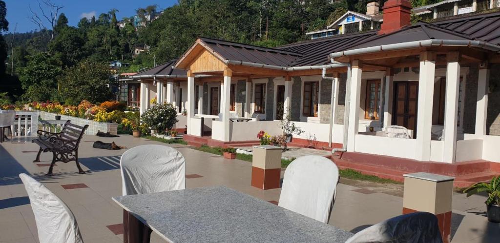 Takdah Heritage Bungalow no 10 photo