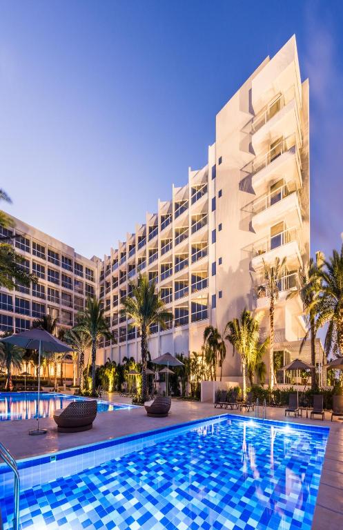 Bazén v ubytování Dreams Karibana Cartagena Golf & Spa Resort nebo v jeho okolí