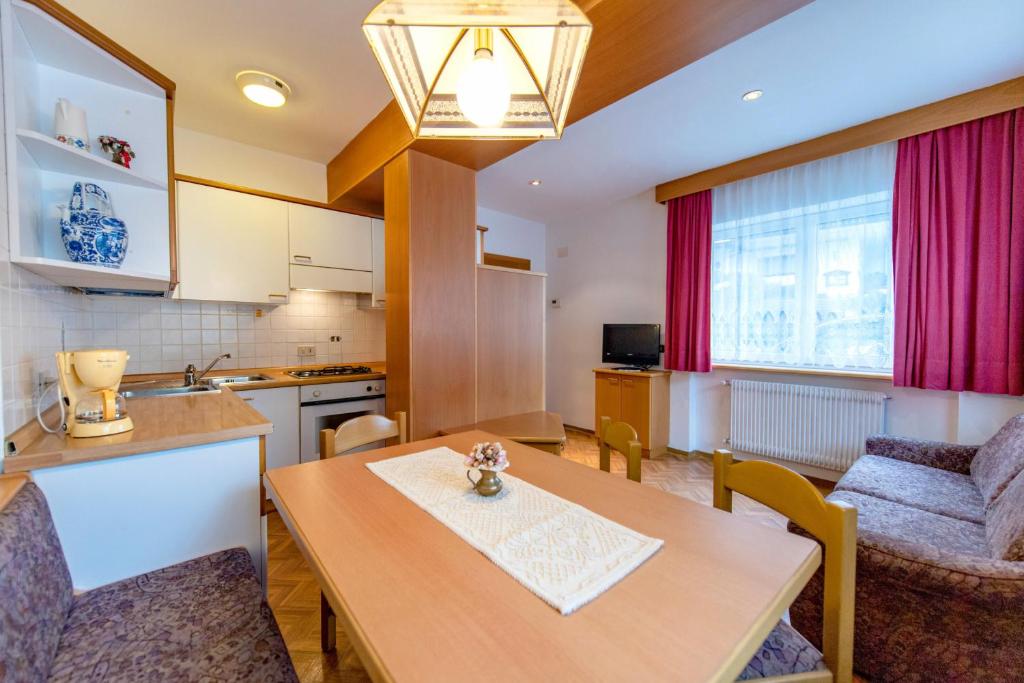 Posedenie v ubytovaní Apartments Jasmin