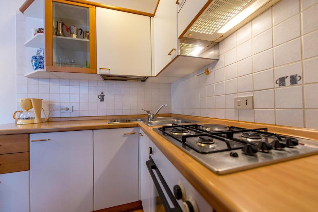 Kuchyňa alebo kuchynka v ubytovaní Apartments Jasmin