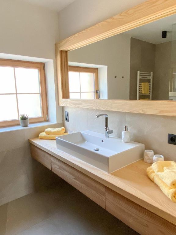 Koupelna v ubytování Chalet Tuxer