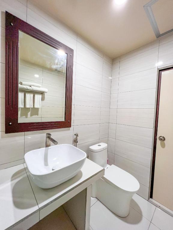 Bagno di Sunview Residence