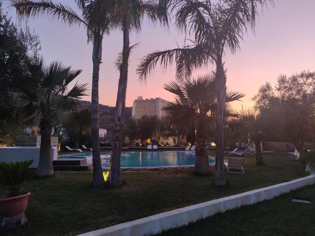 Hotel Torre Santamaria Resortの敷地内または近くにあるプール