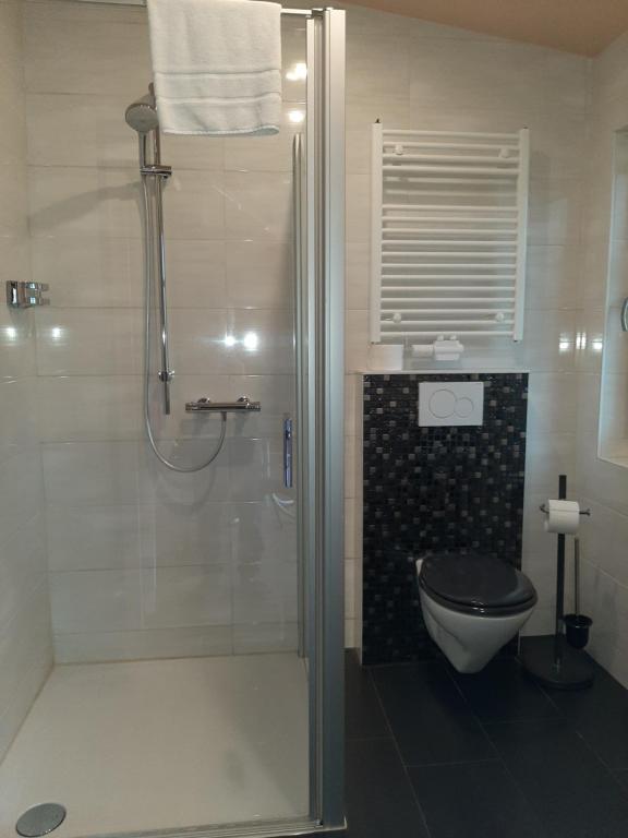 Landhotel Fuchsbau - Habitación Doble Con Ducha