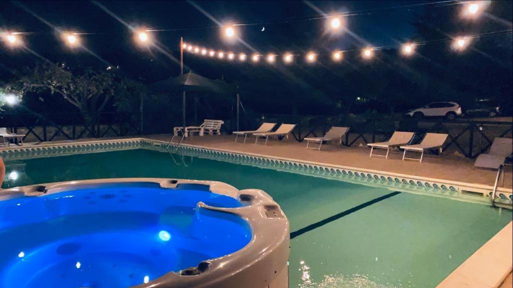 Basen w obiekcie Agriturismo il Cicaleto lub w pobliżu