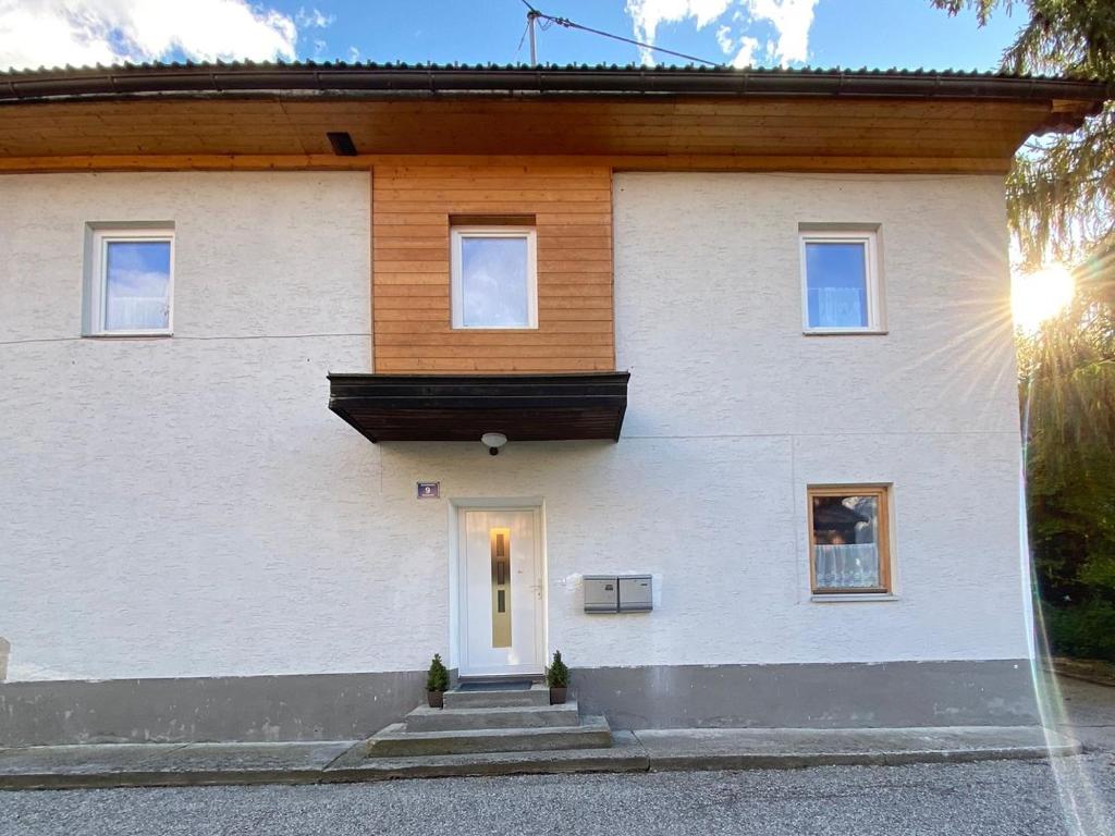 Budova, v ktorej sa apartmán nachádza