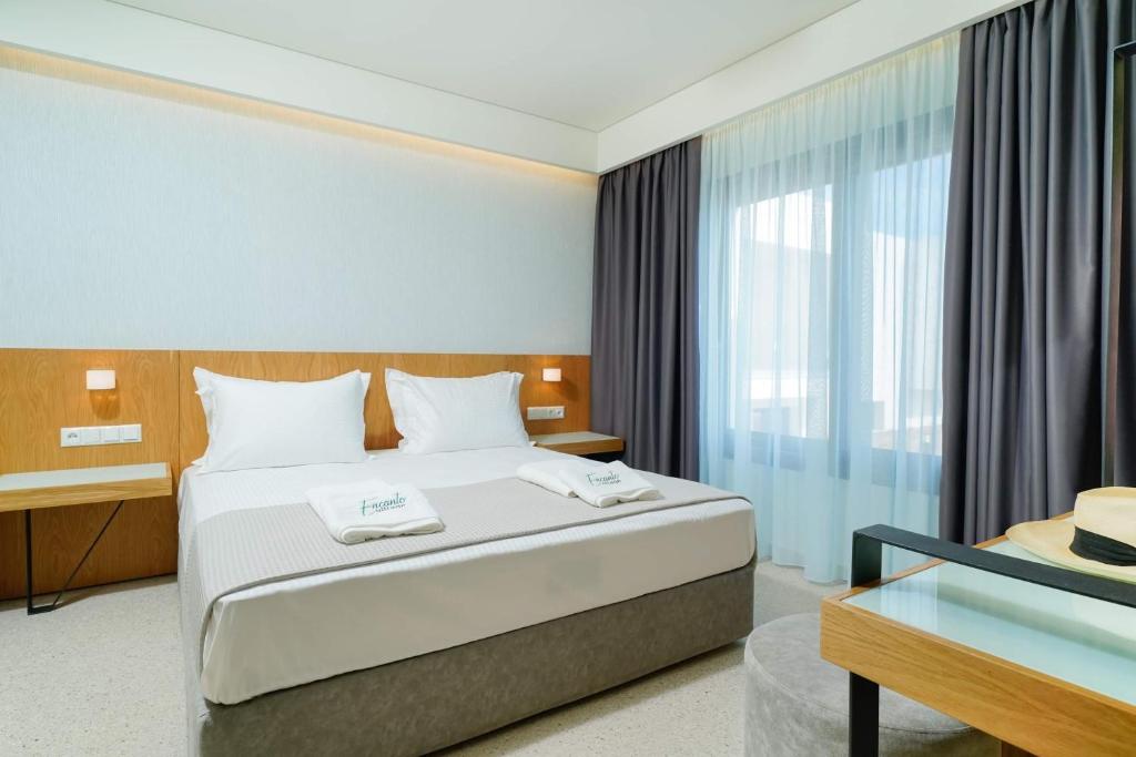 Encanto Village -Apartments - 7