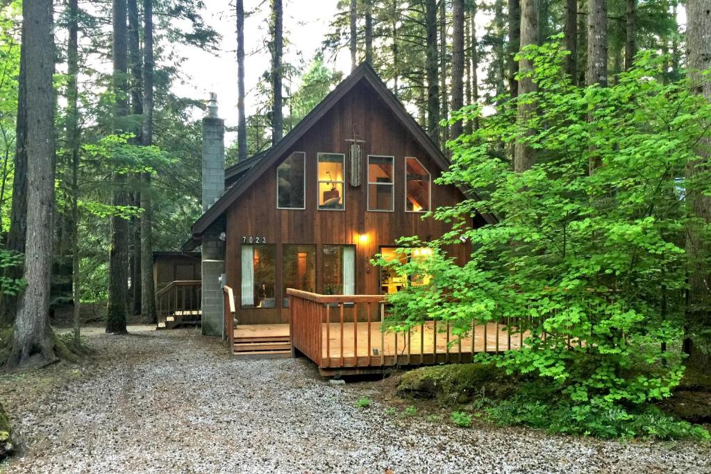 Snowline Cabin #35 - A pet-friendly country cabin. Now has air conditioning! Hauptbild.