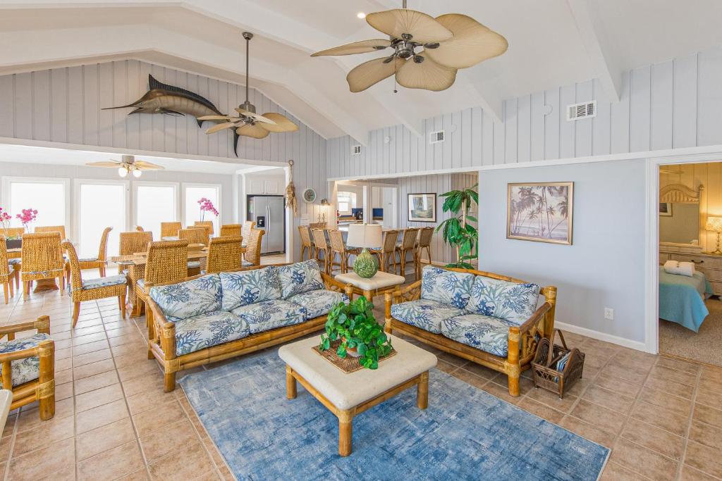 Vacation Home Beach Cabana, Virginia Beach, VA