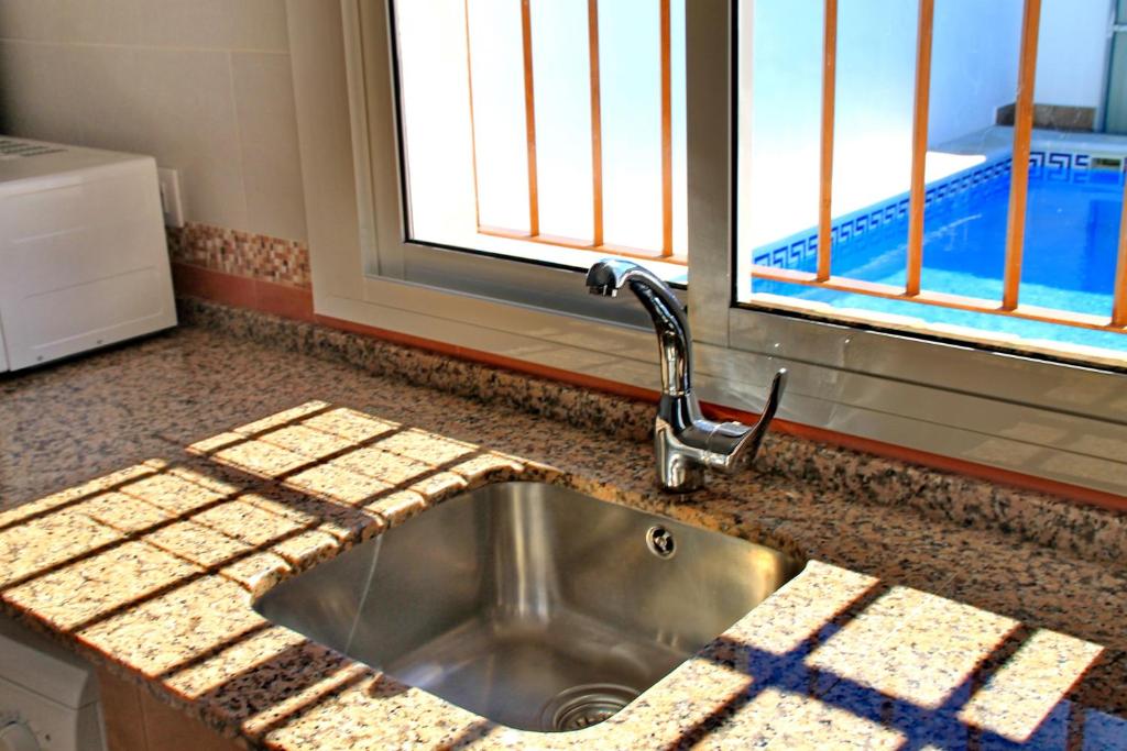 The swimming pool at or close to Chalet Arroyo Peñuelas 41