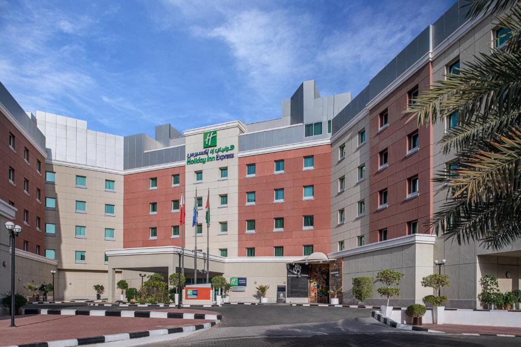 Holiday Inn Express Dubai Internet City by IHG - Resim 28