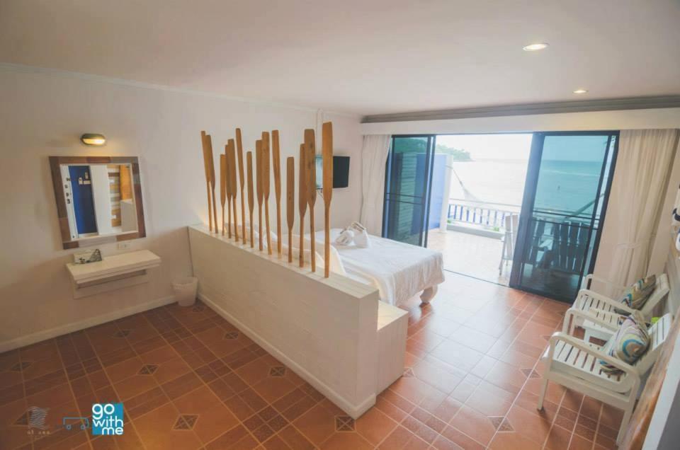 AT SEA Patong - Resim 13