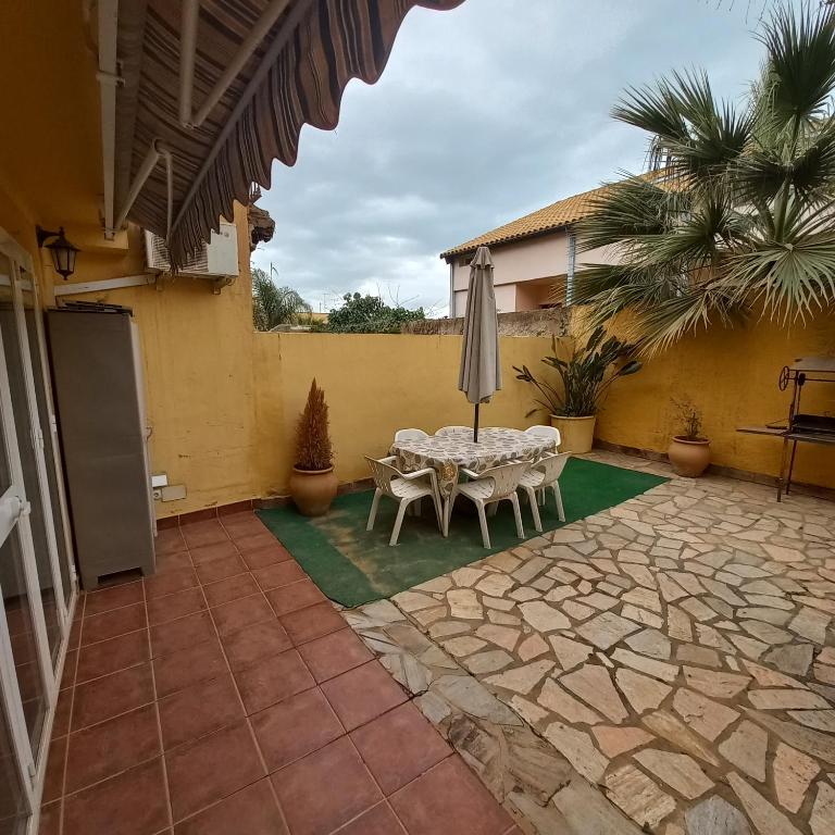 Patio alebo iná vonkajšia časť ubytovania GABISOL Apartments 2