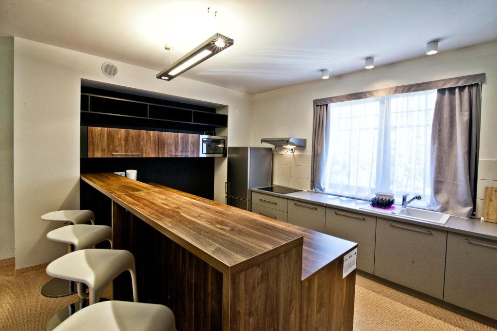 Kuchyňa alebo kuchynka v ubytovaní Hotel Dobry Klimat