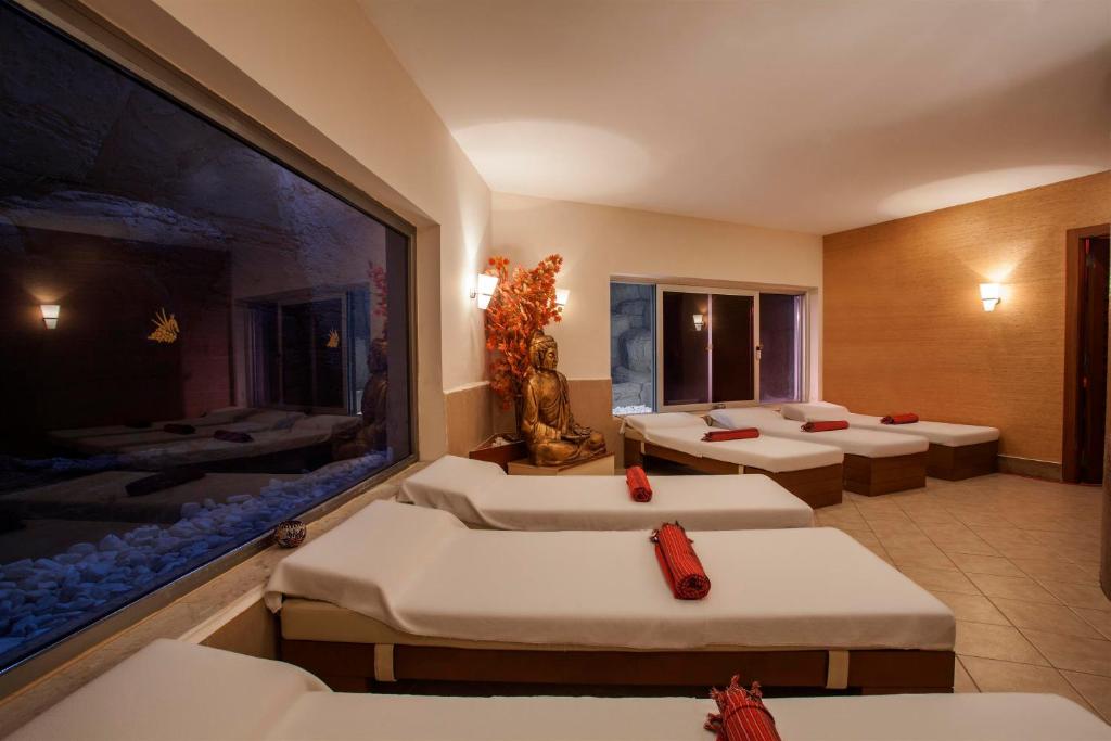 Postel nebo postele na pokoji v ubytování Arcanus Hotels Sorgun - Ultra All Inclusive