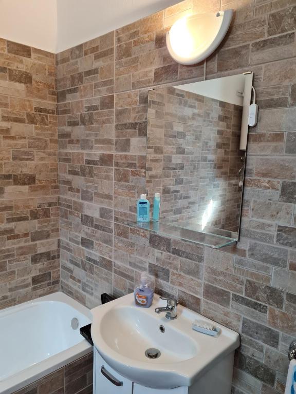 Fotografia z galérie ubytovania Kakasdombi Apartman v destinácii Balatonszabadi