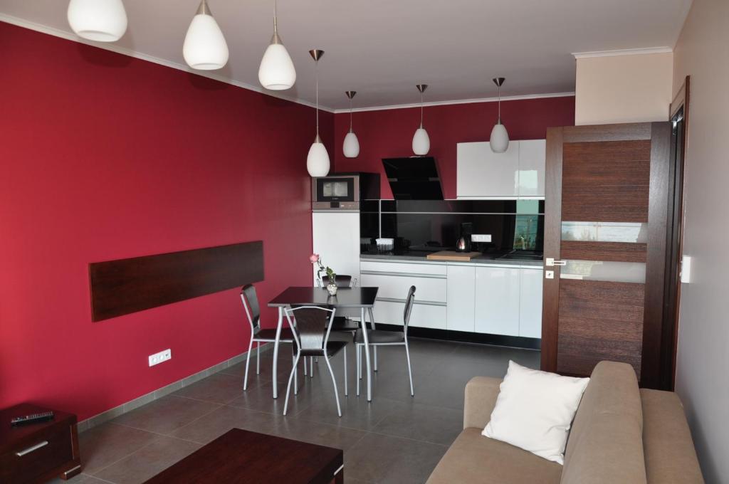 Kuchyň nebo kuchyňský kout v ubytování Promenada28pl - Apartamenty z widokiem na morze