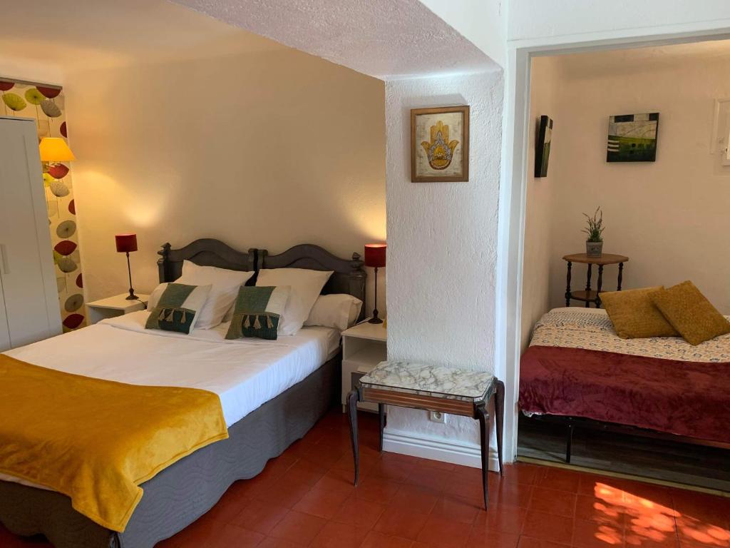VILLA BLEUE - LES PINS - Tweepersoonskamer Met Terras